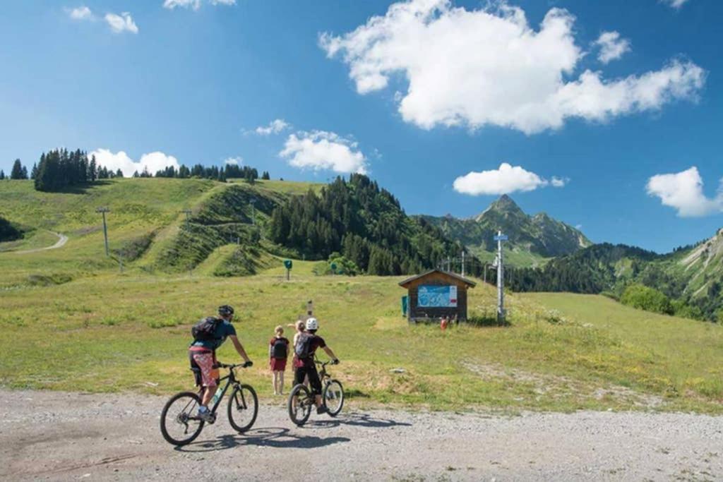 L'Enchalpe, Grand Et Lumineux Studio Avec Coin Montagne 5 Personnes, 60M Des Pistes, Piscine Couverte, Wifi, Grand Balcon Expo Est, Draps Non Compris Saint-Jean-dʼAulps المظهر الخارجي الصورة