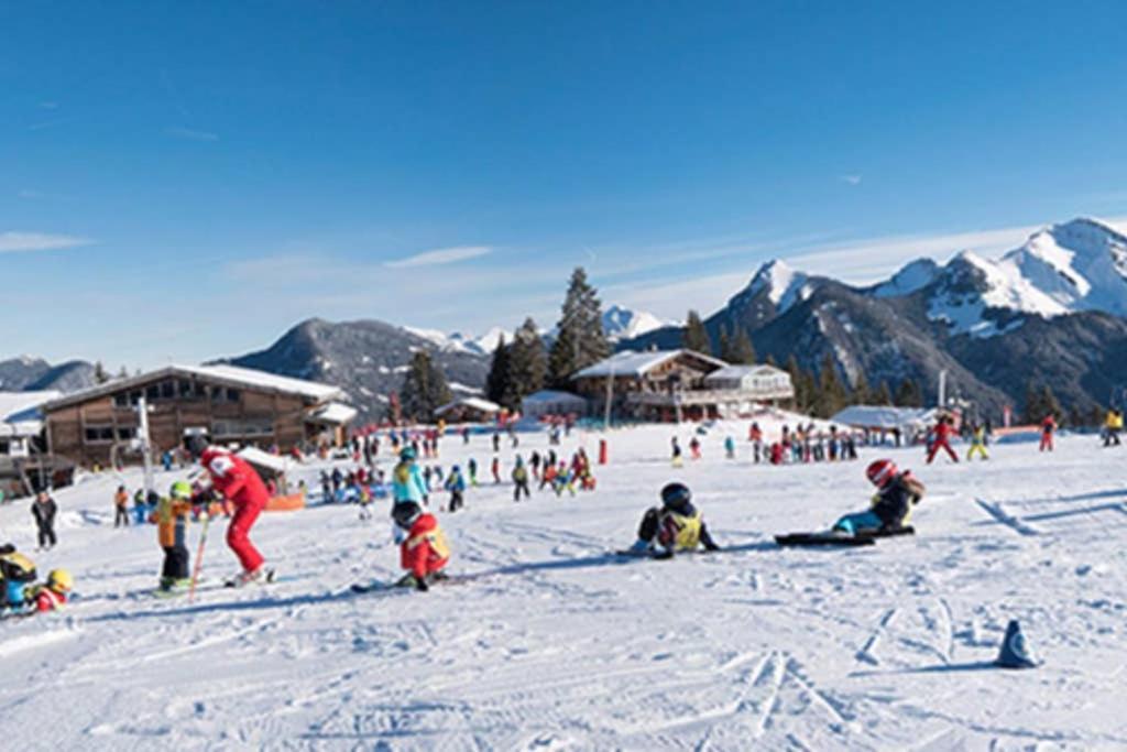 L'Enchalpe, Grand Et Lumineux Studio Avec Coin Montagne 5 Personnes, 60M Des Pistes, Piscine Couverte, Wifi, Grand Balcon Expo Est, Draps Non Compris Saint-Jean-dʼAulps المظهر الخارجي الصورة